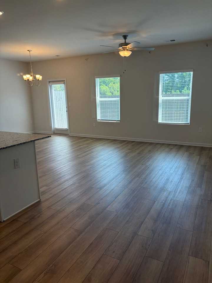 1173 Westhampton Way - Photo 3 of 36