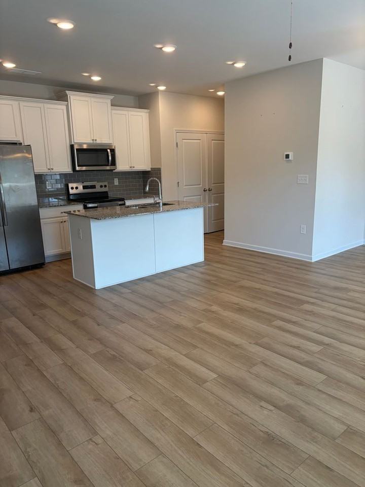 1173 Westhampton Way - Photo 6 of 36