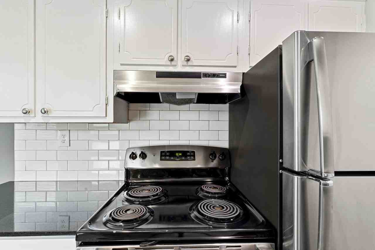 Marella Apartments - Photo 6 of 31