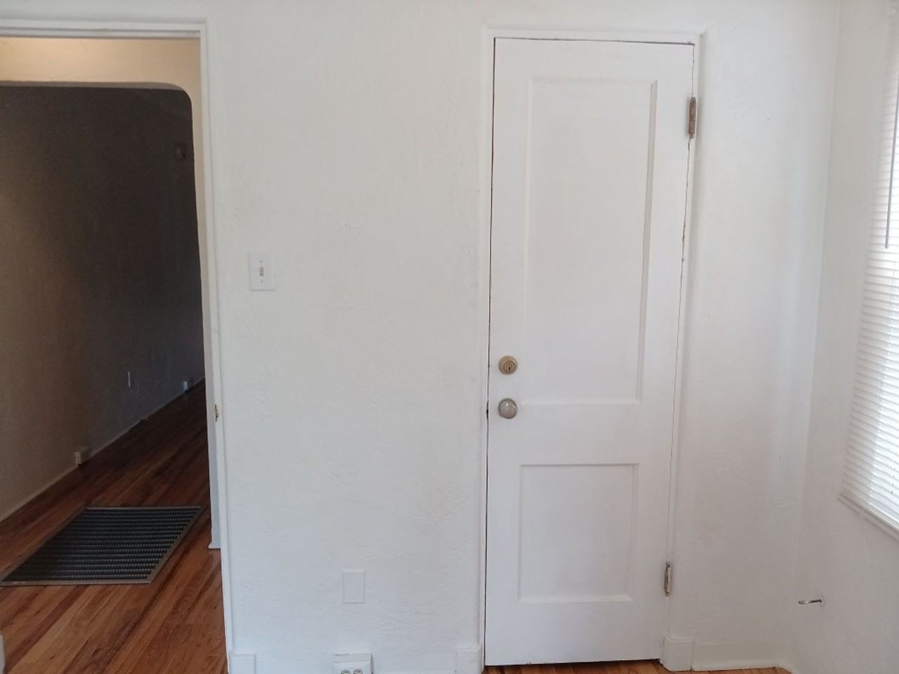 230 Espanola St Ne - Photo 4 of 8