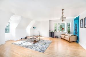 featured image of 2307 2307 E Superior St  - 2307 E Superior St - 3A #3A