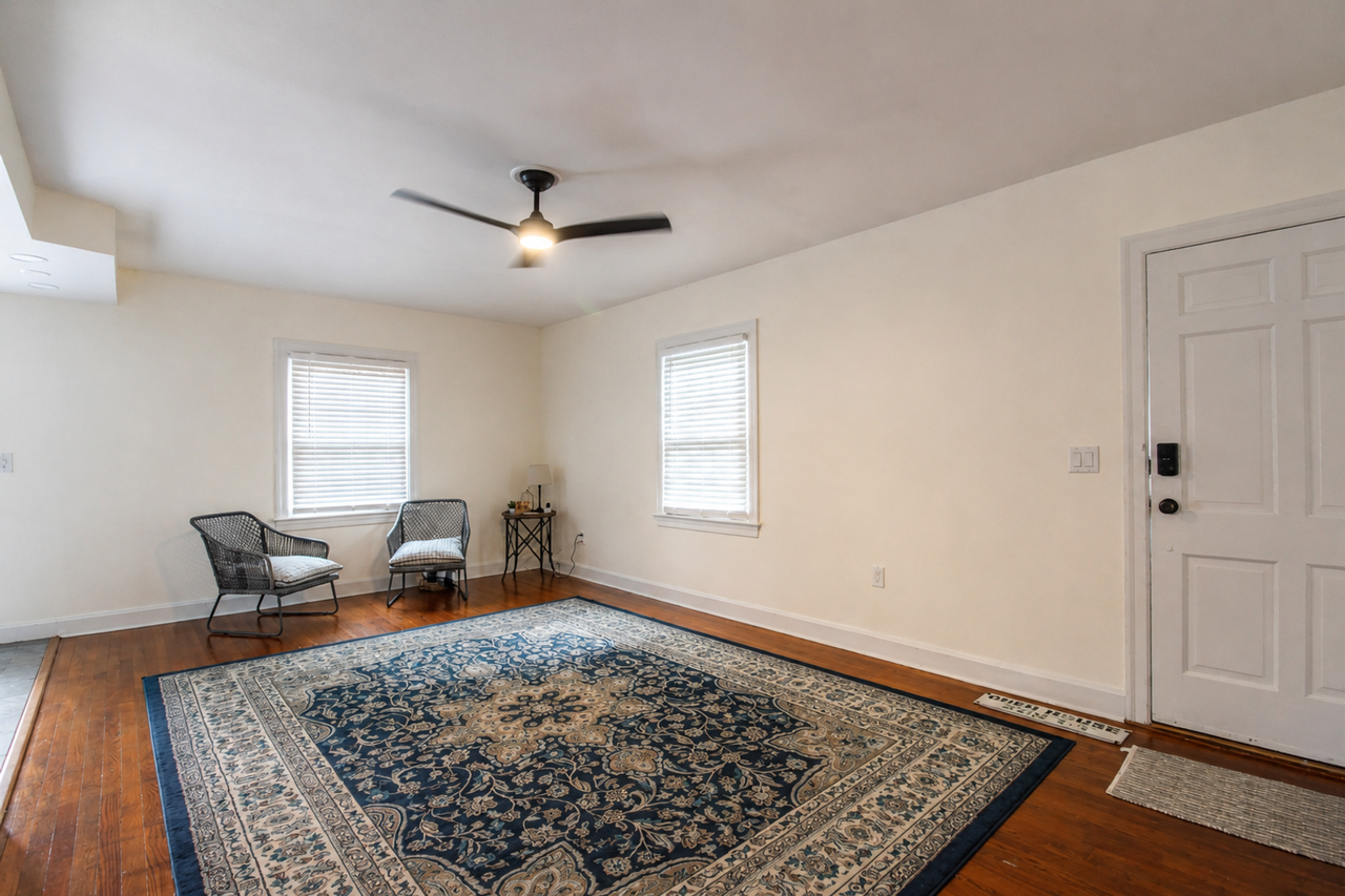 1106 Park Dr - Photo 3 of 18