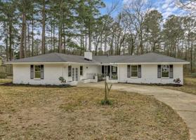 featured image of 725 Humphrey Cir