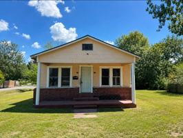 featured image of 2405 Primrose St
