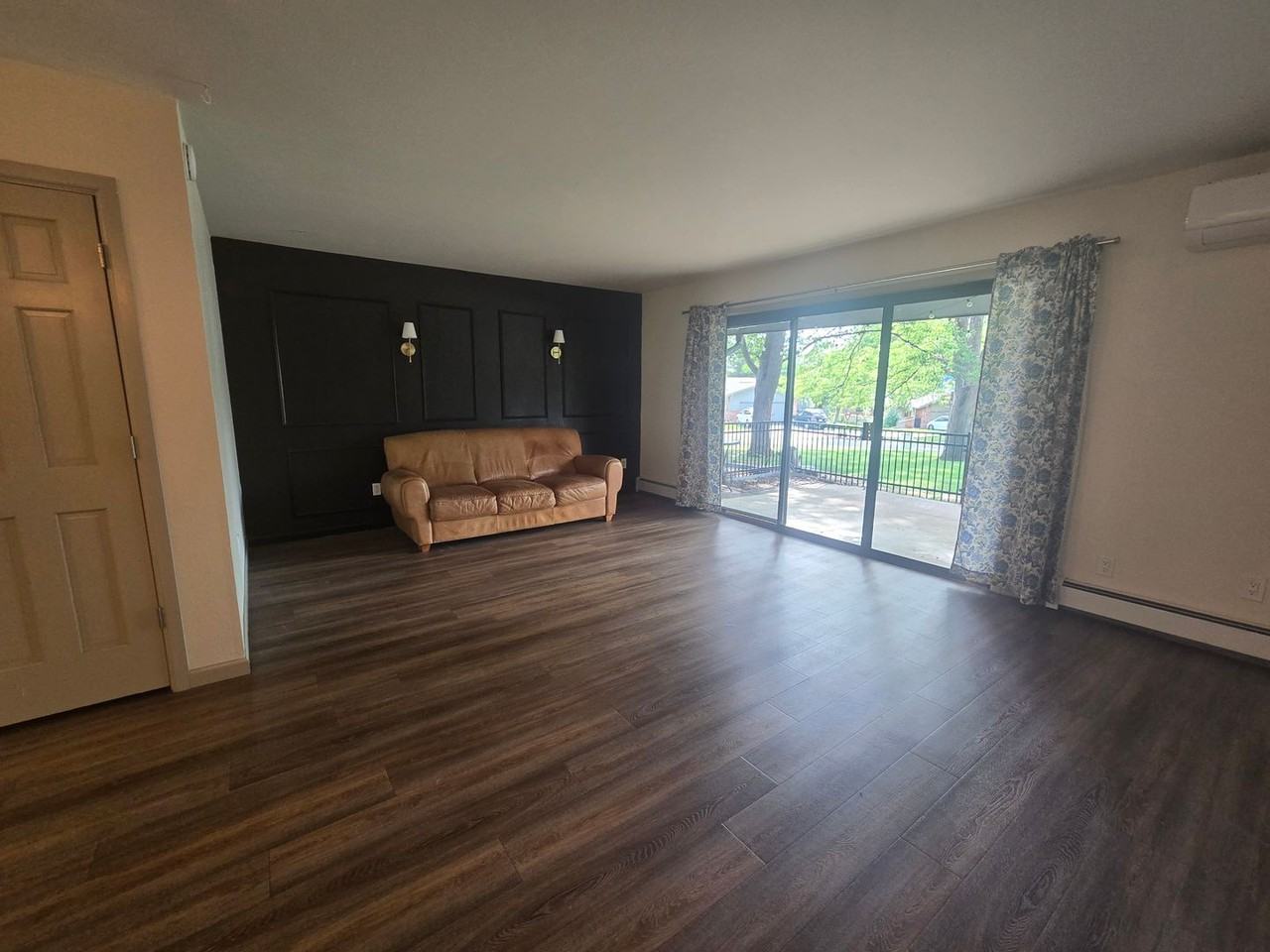 1541 Adriel Ct - Photo 2 of 37