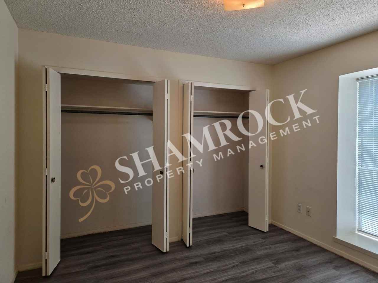 5015 Lakeland Cir #203 - Photo 6 of 8