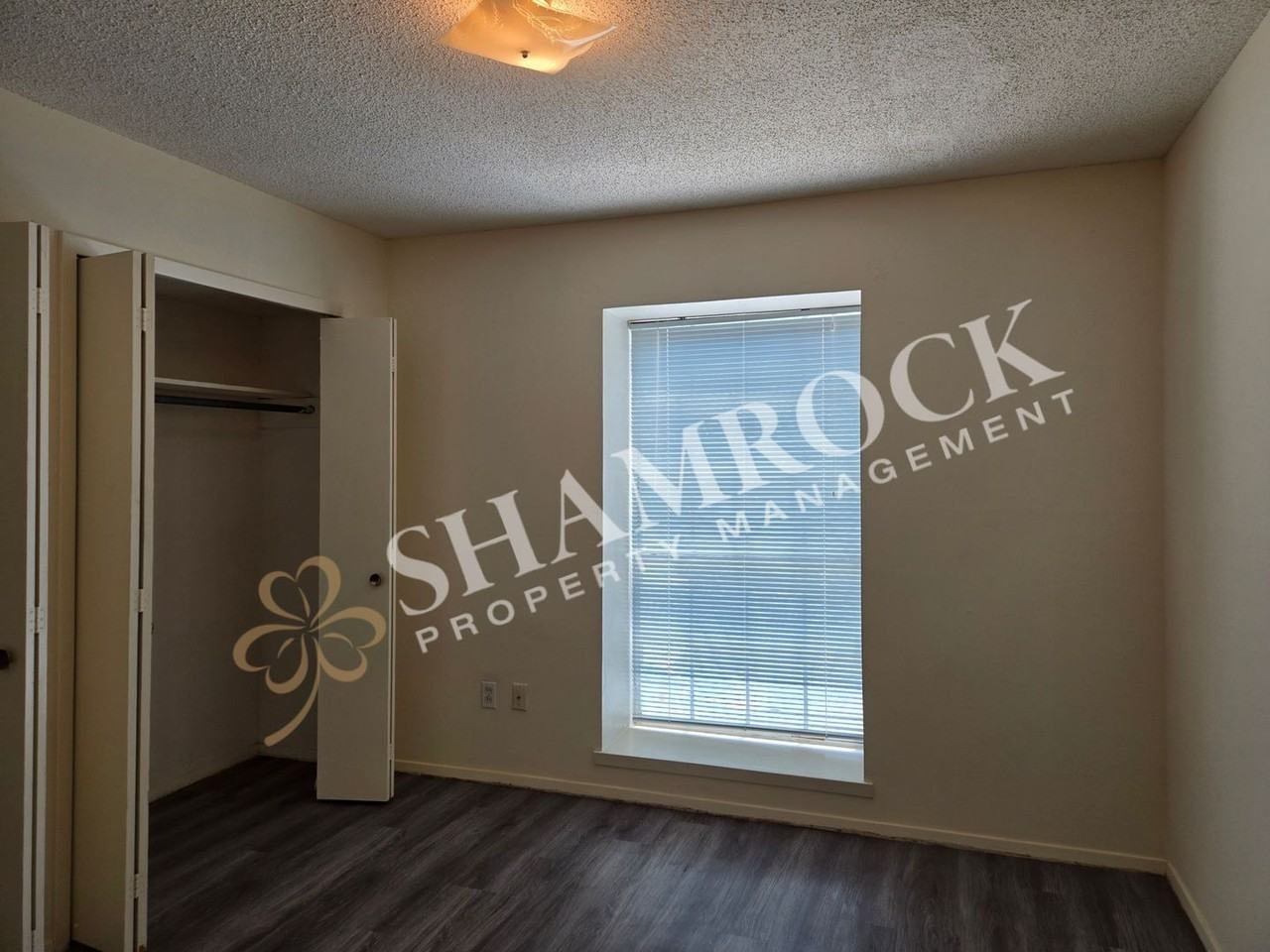 5015 Lakeland Cir #203 - Photo 7 of 8