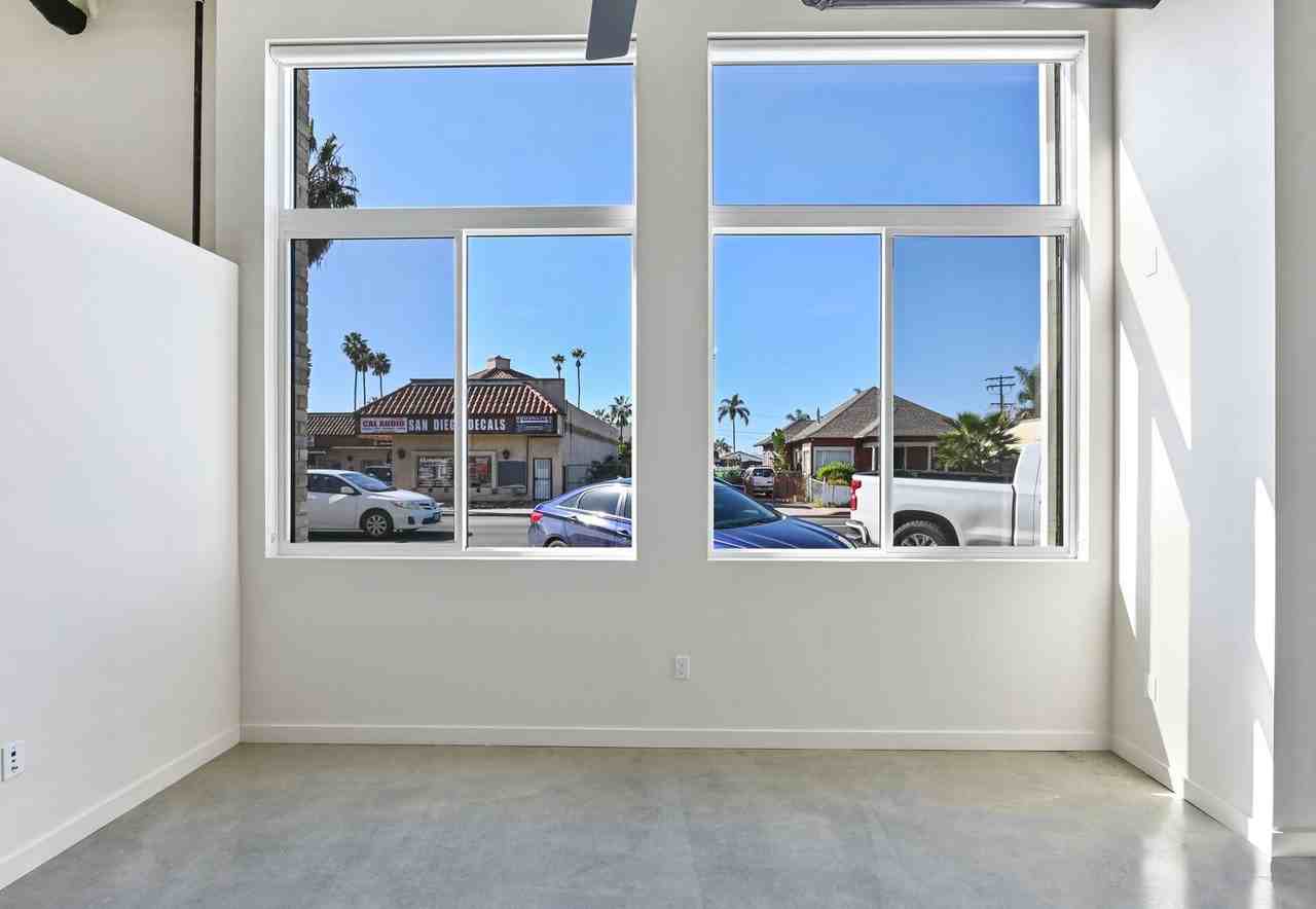 611 Highland - Photo 5 of 50