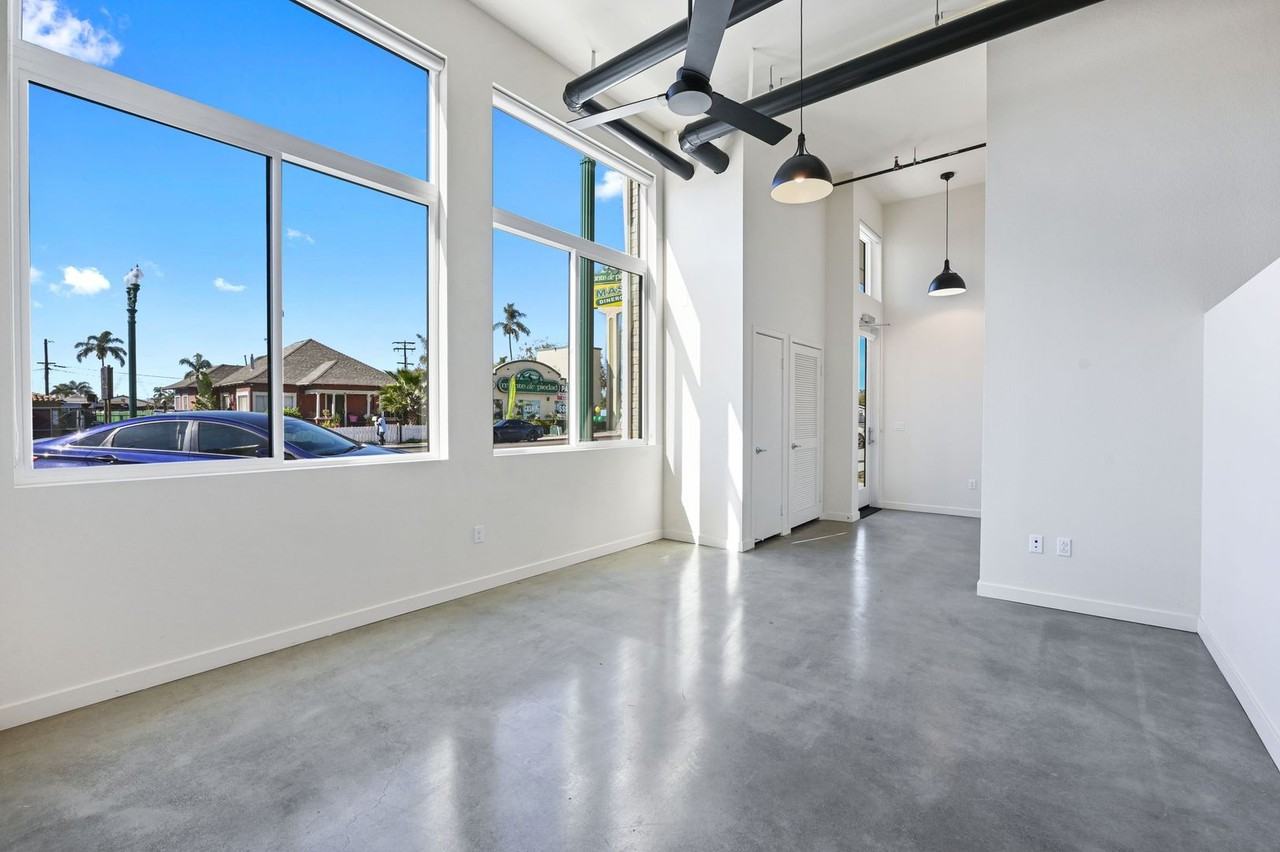 611 Highland - Photo 6 of 50