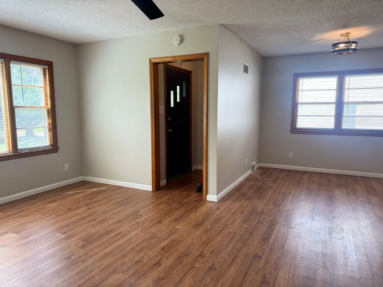 724 Ratone St - Photo 5 of 24