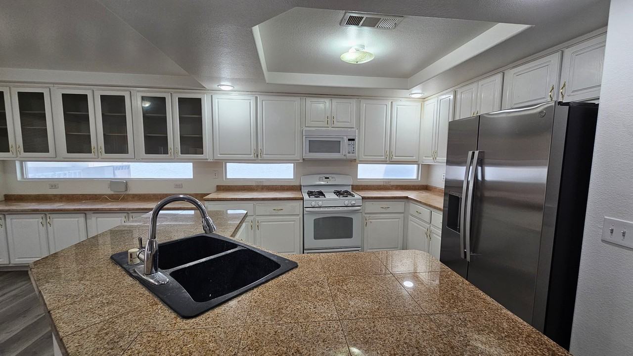 10071 Cheyenne Dawn St - Photo 5 of 22