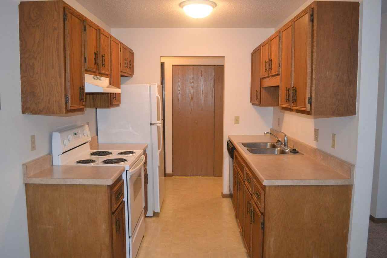 1220 28th Ave S - Photo 5 of 21