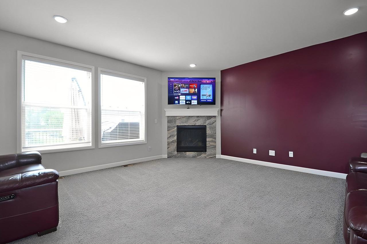 5729 Meridian Way Ne - Photo 7 of 29