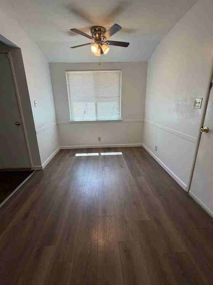 2140 48th Ave - Photo 3 of 12