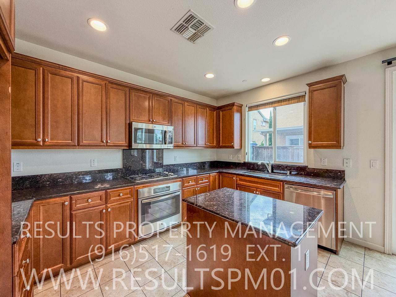 2165 Camino Real Way - Photo 5 of 36