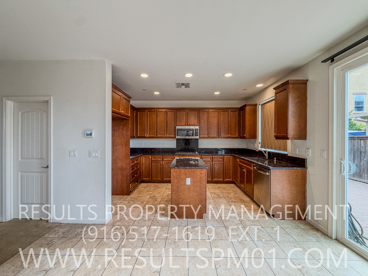 2165 Camino Real Way - Photo 6 of 36