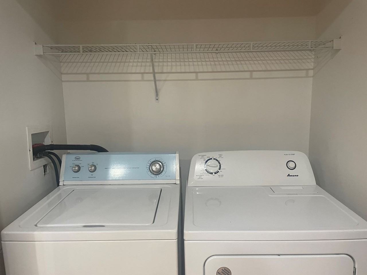 501 Lee St Apt A - Photo 6 of 10
