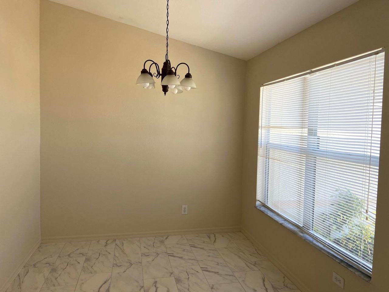 1818 Marson St - Photo 3 of 20