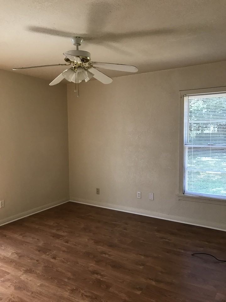2113 Richter Ave - Photo 5 of 9