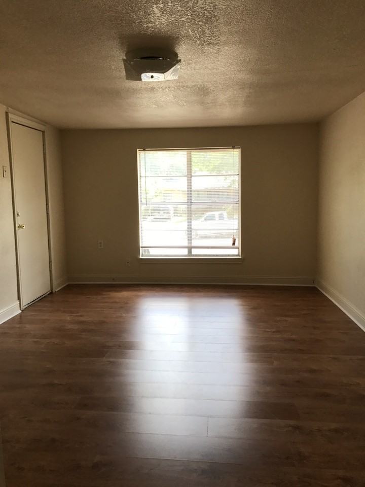 2113 Richter Ave - Photo 6 of 9