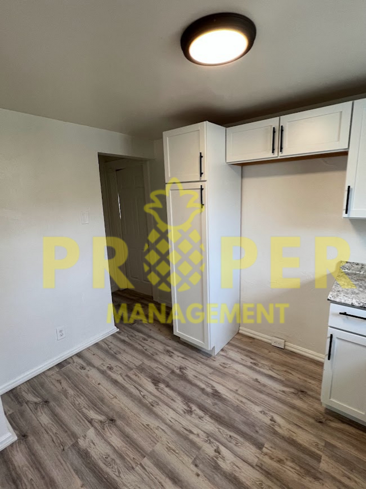 851 Huron Ave - Photo 3 of 17