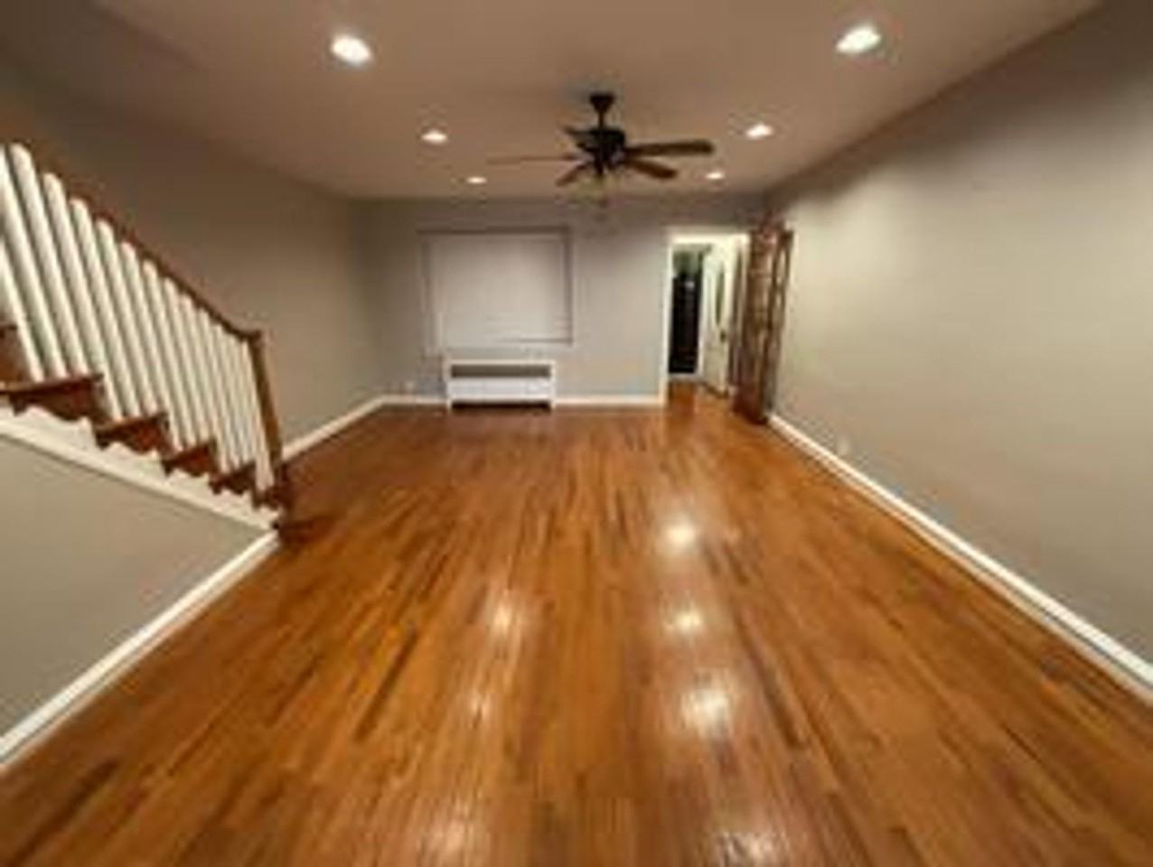 8214 Williams Ave - Photo 4 of 26