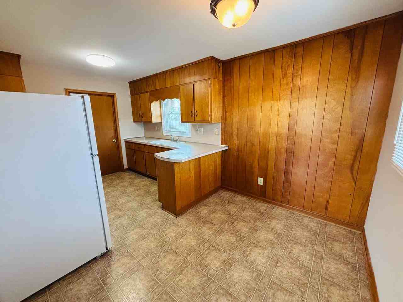 485 2nd St - Photo 6 of 16