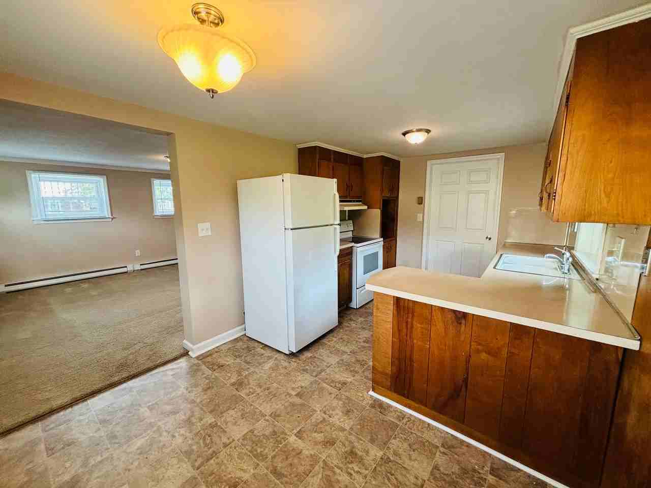 487 2nd St - Photo 6 of 15