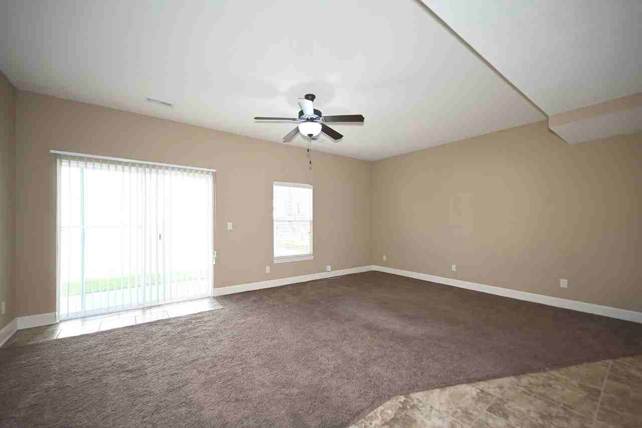 3916 Nw 94th St - Photo 6 of 14