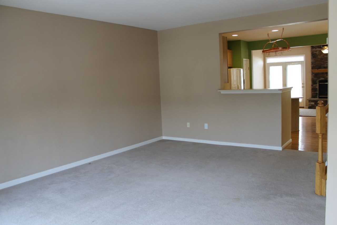 7131 S Sentinel Ln - Photo 3 of 13