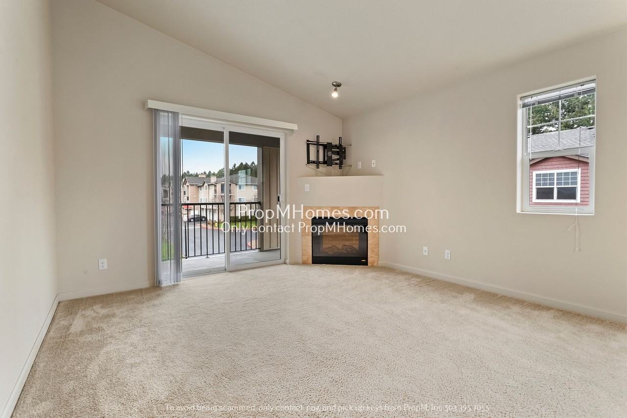 10834 Ne Holly St #303 - Photo 3 of 23