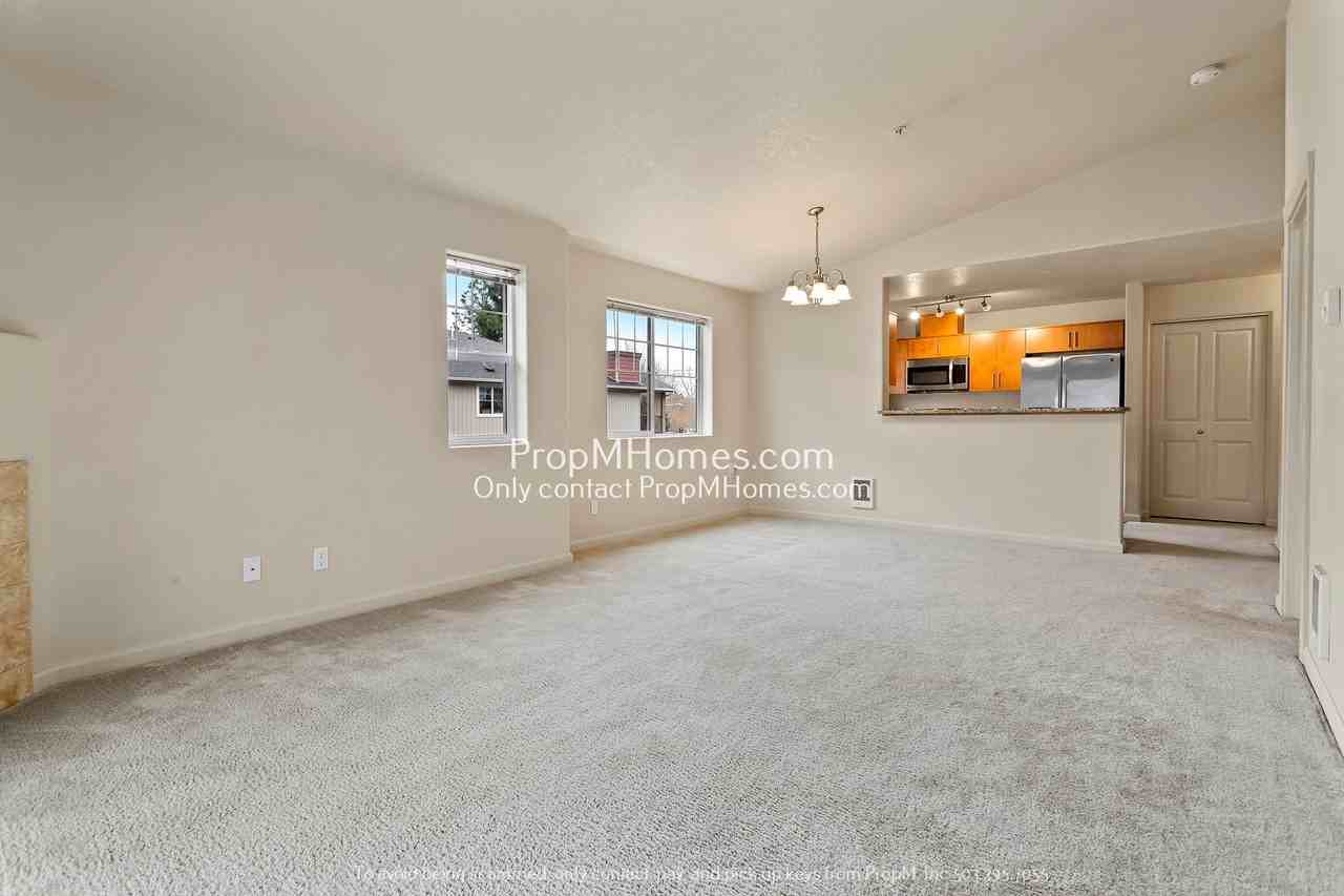 10834 Ne Holly St #303 - Photo 4 of 23