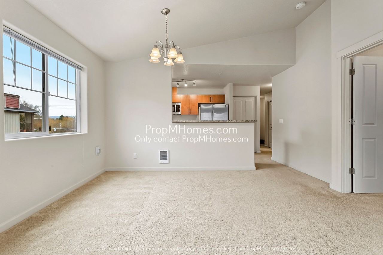 10834 Ne Holly St #303 - Photo 5 of 23