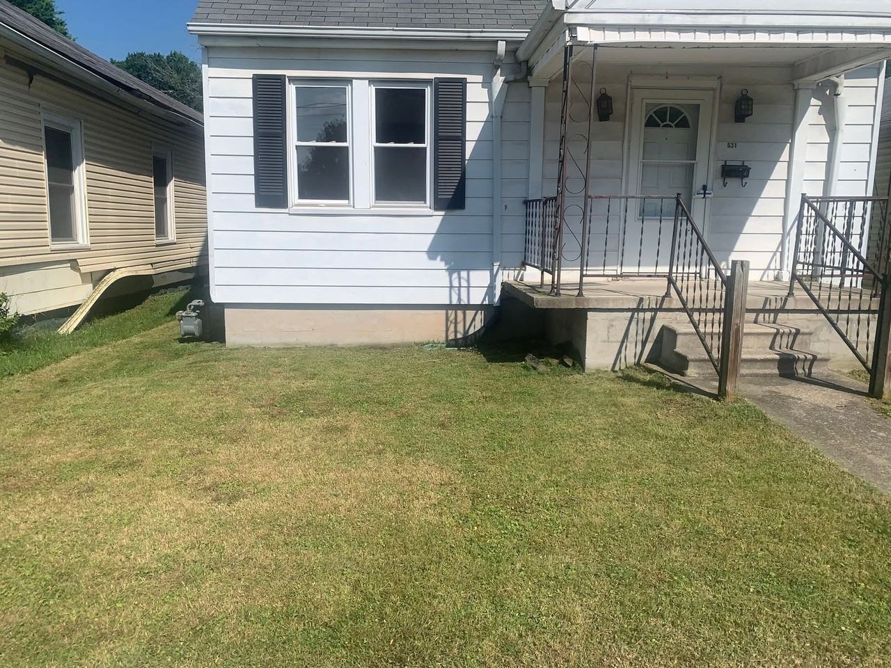 531 17th St - Photo 2 of 4