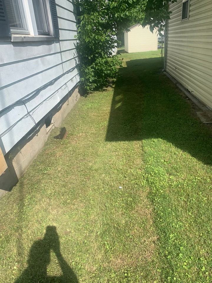 531 17th St - Photo 3 of 4