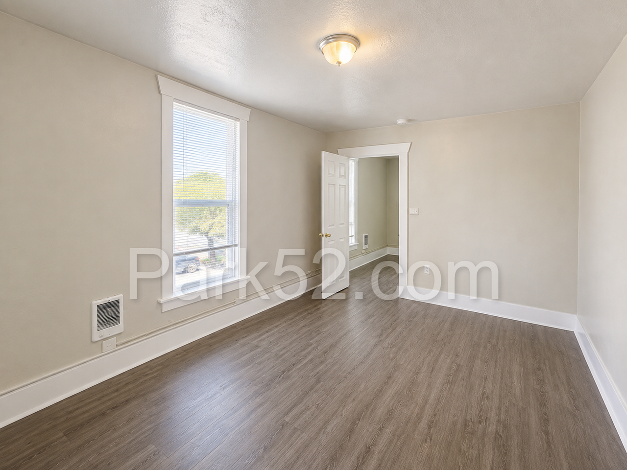 4010 S Thompson Ave #C - Photo 3 of 10