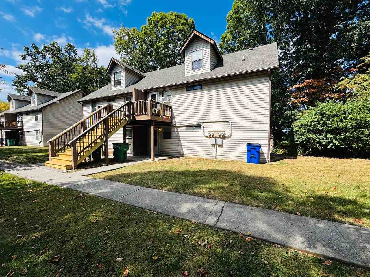 653 Village Lane - Photo 2 of 4