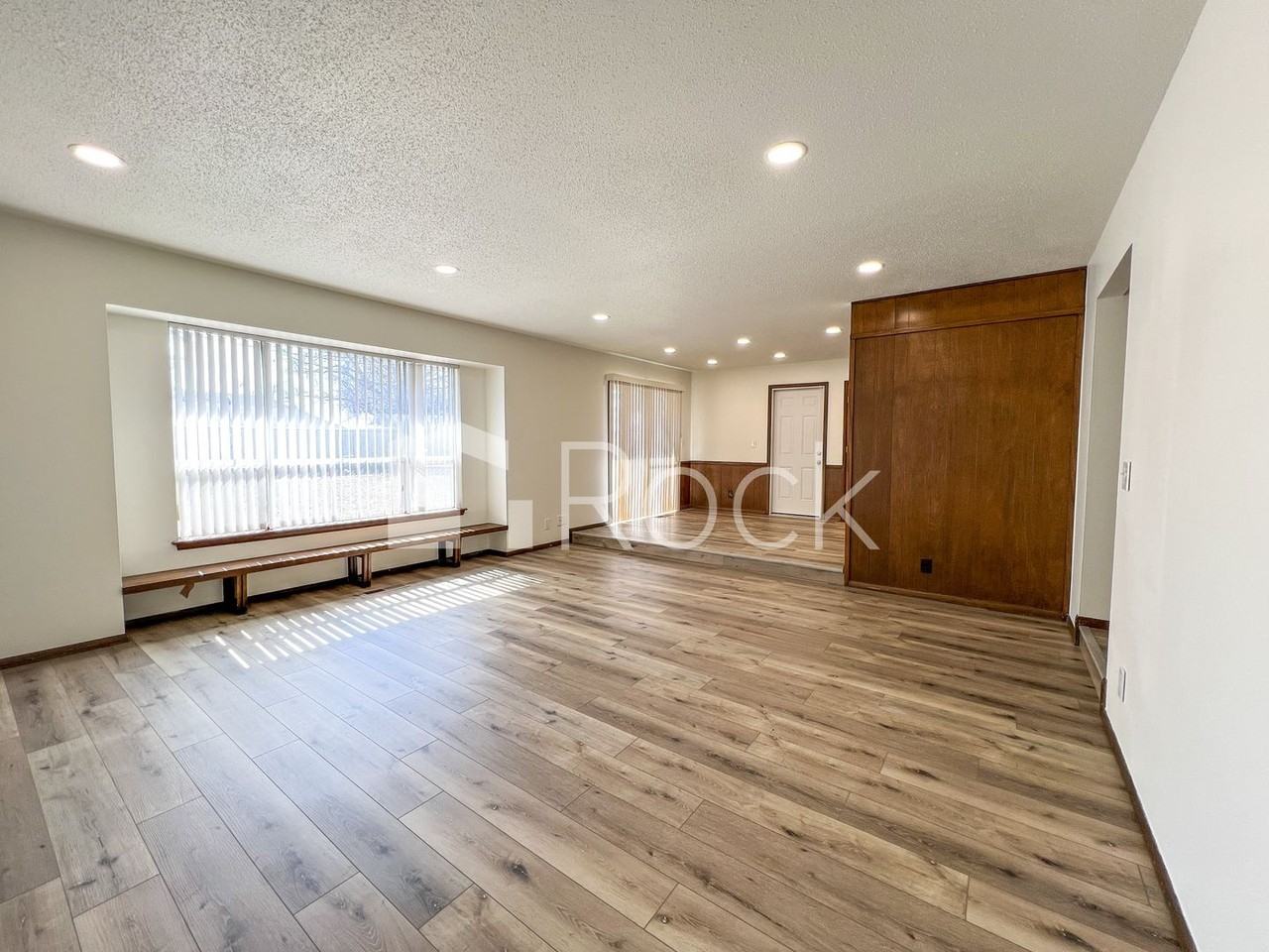 7604 Nw 27th St - Photo 4 of 25