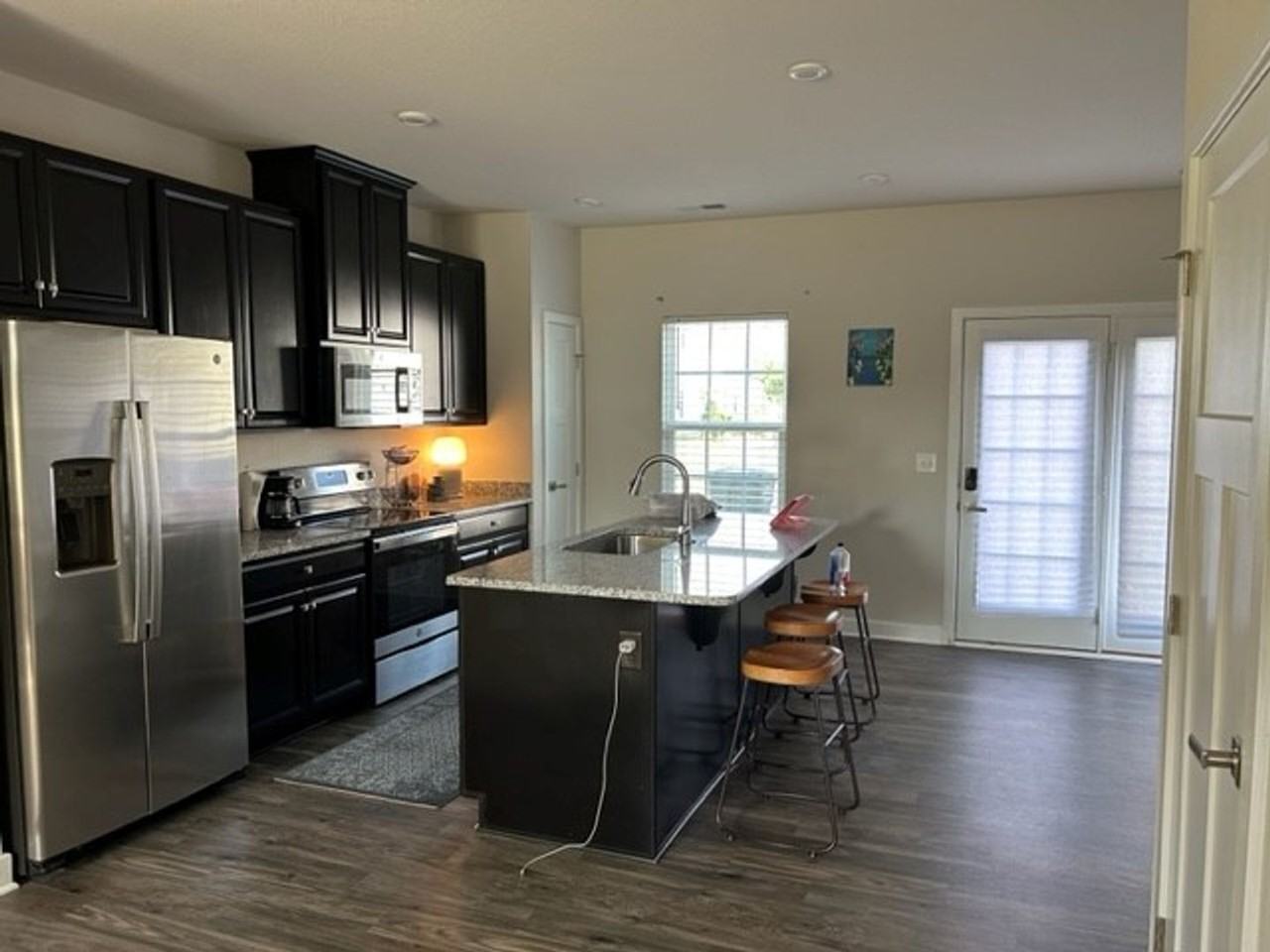 271 Brittlebrush Dr - Photo 3 of 11