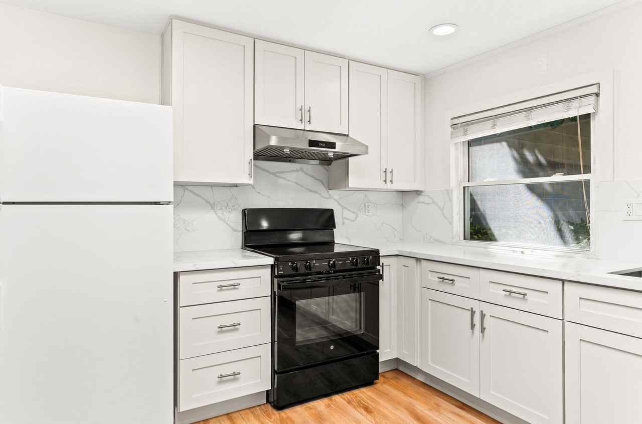 19546 Santa Maria Ave - Photo 4 of 7