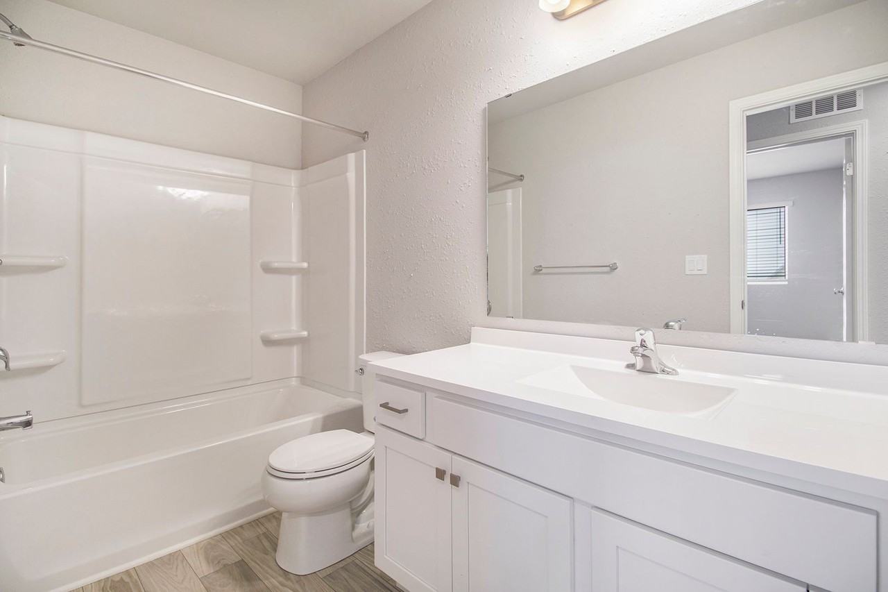 940 Dora Ln - Photo 7 of 25