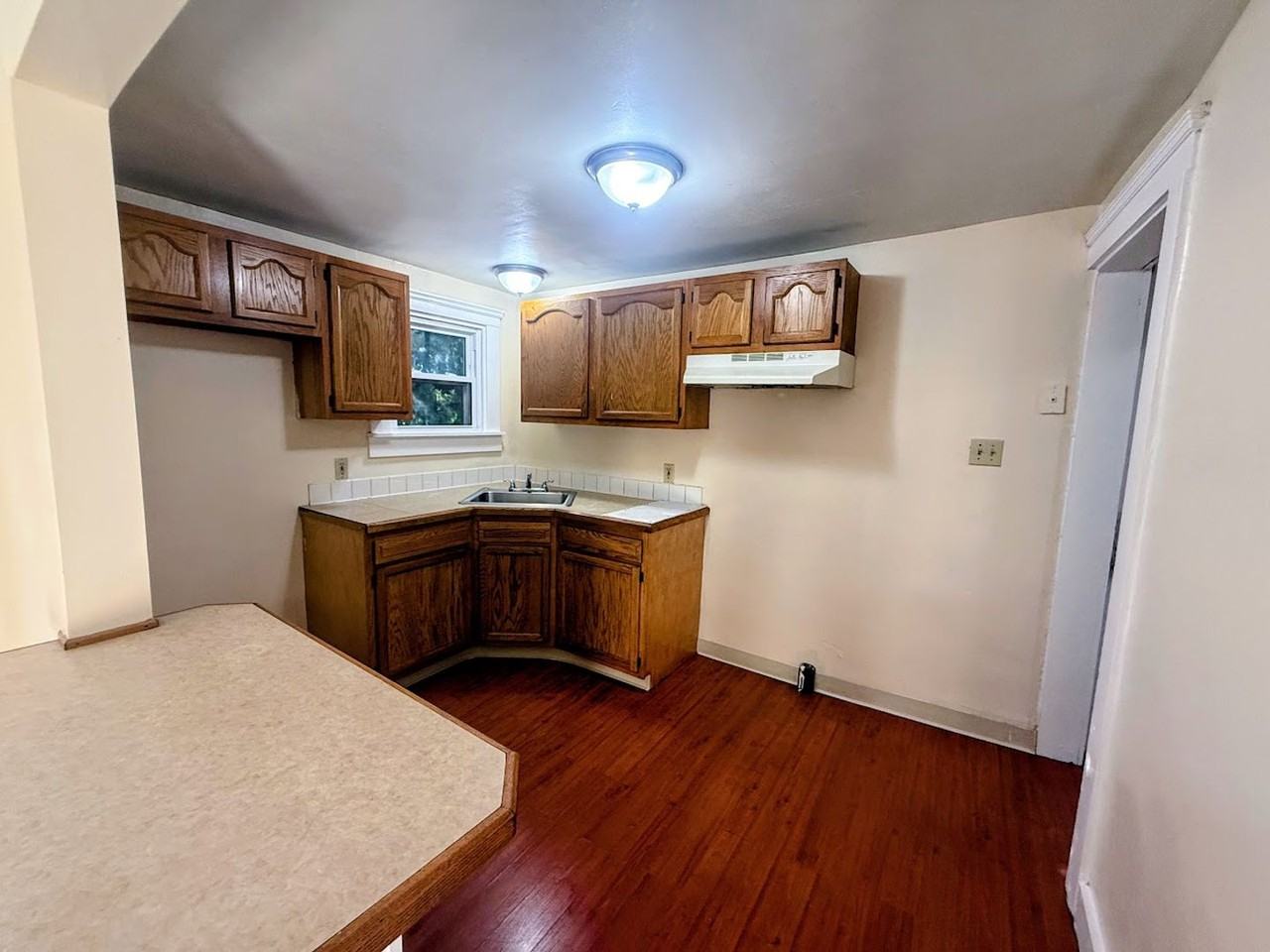 175 E Emerling Ave - Photo 3 of 7