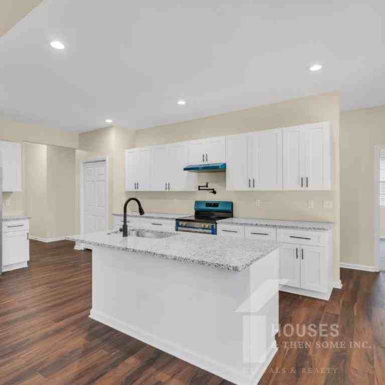 1505 E Saluda Lake Rd - Photo 5 of 24