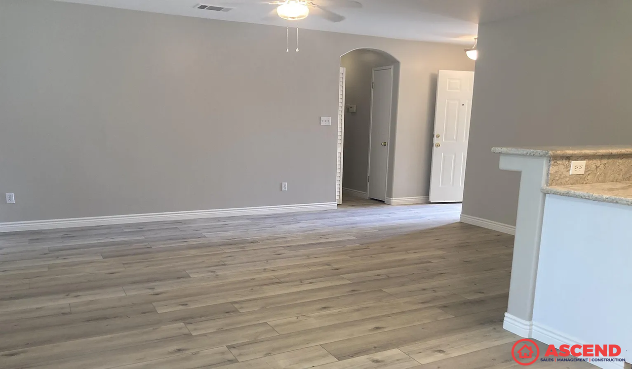 10106 Marco Polo Ave - Photo 2 of 5