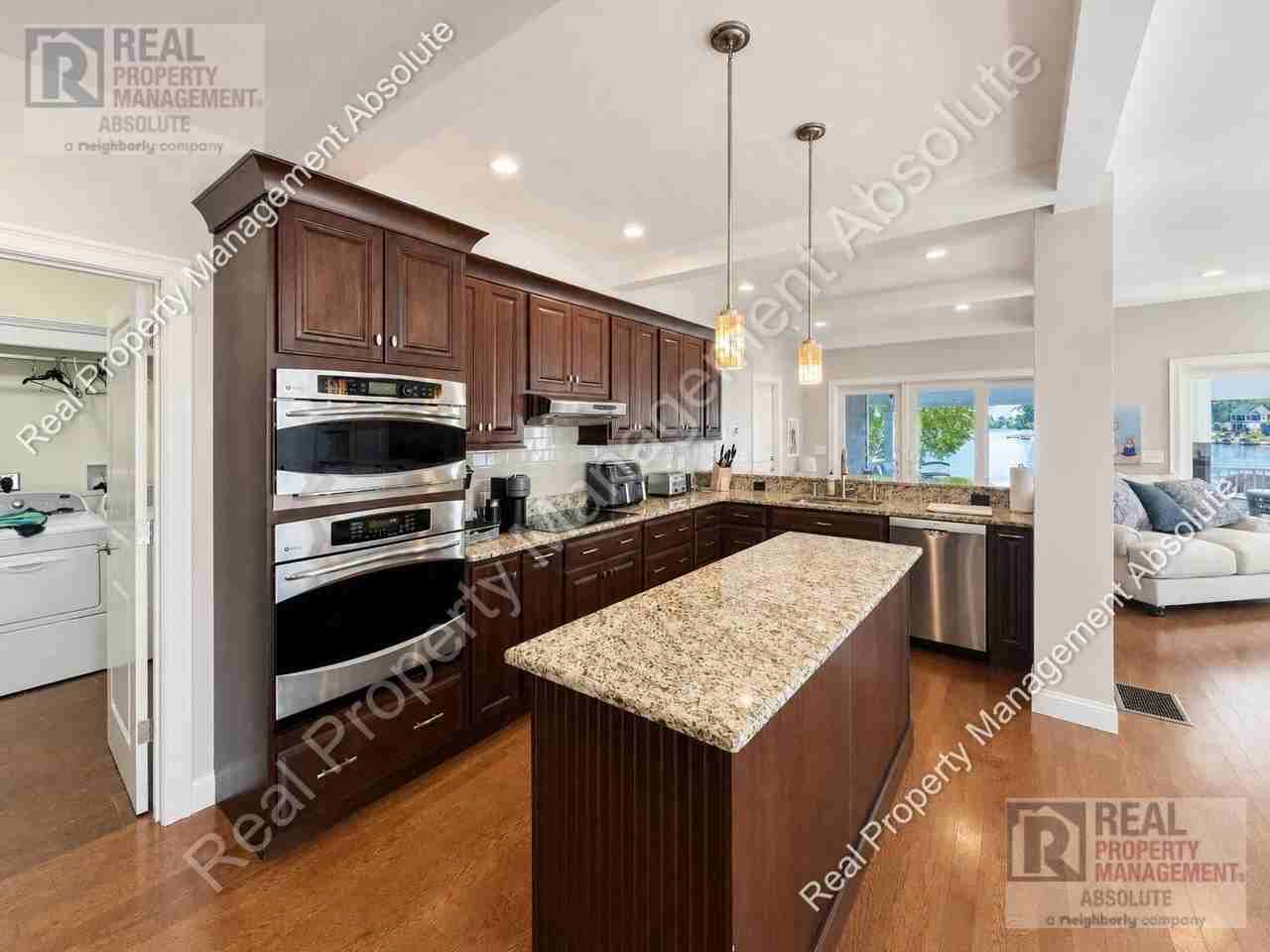9 Nowell Ct - Photo 4 of 40