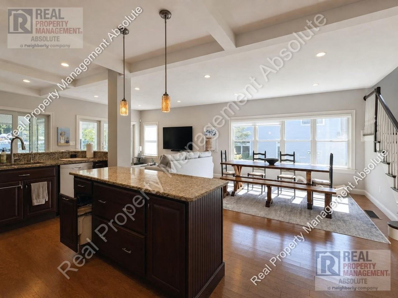 9 Nowell Ct - Photo 5 of 40
