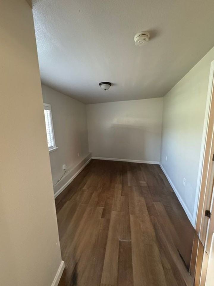 1621 Sumatra St - Photo 6 of 11