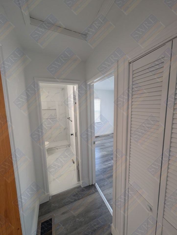 1036 Mckinley Ave - Photo 6 of 16