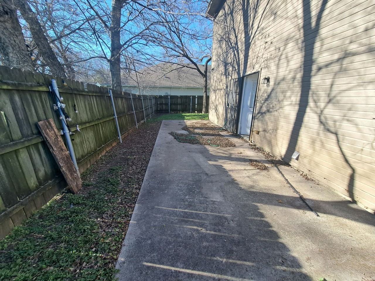 900 Oakwood Ave - Photo 2 of 31
