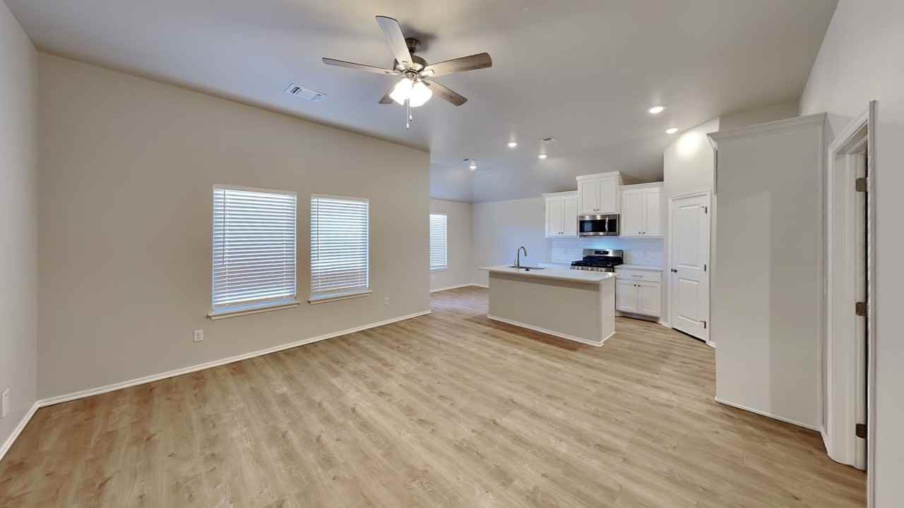 12704 Elba Dr - Photo 5 of 21